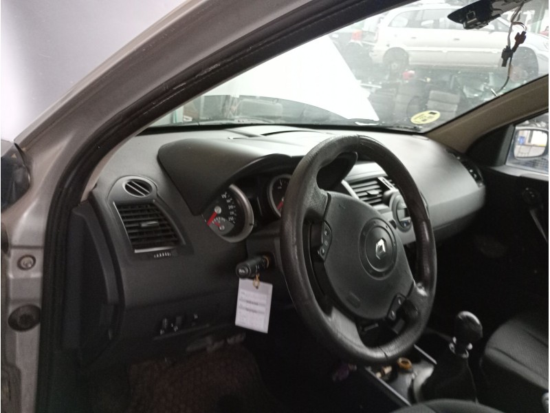 renault megane ii sedán (lm0/1_) del año 2005