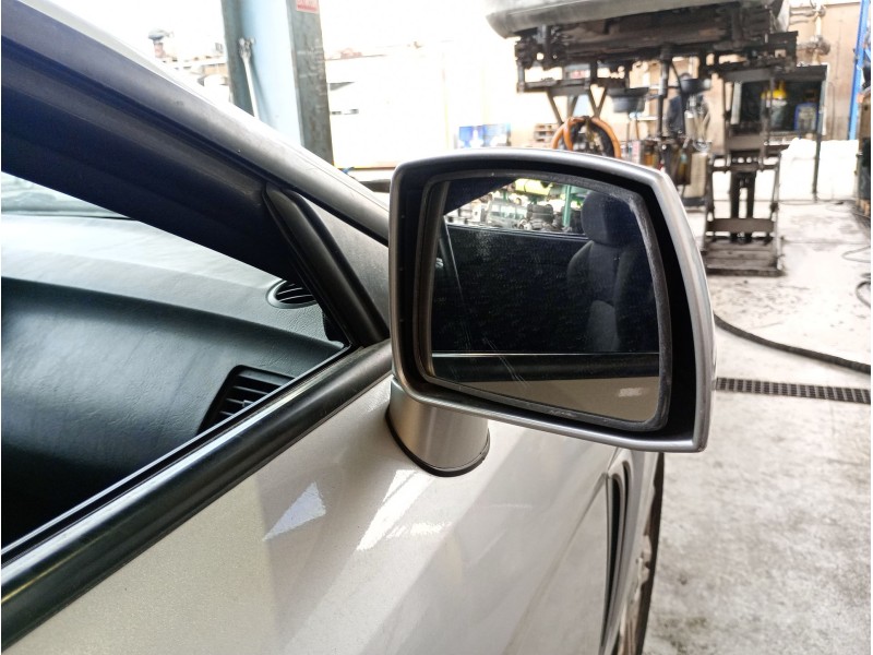 Recambio de retrovisor derecho para hyundai coupe ii (gk) 1.6 16v referencia OEM IAM   