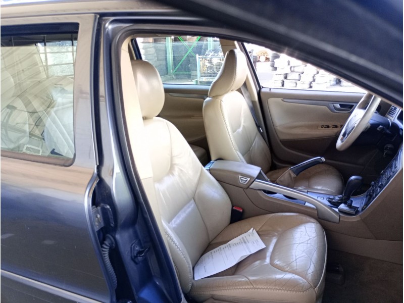 volvo xc70 i cross country (295) del año 2005