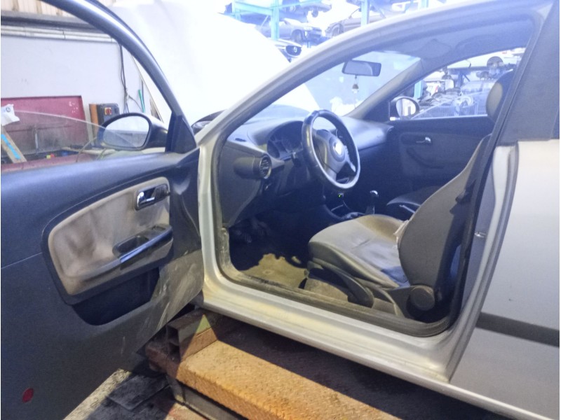 seat ibiza iii (6l1) del año 2002