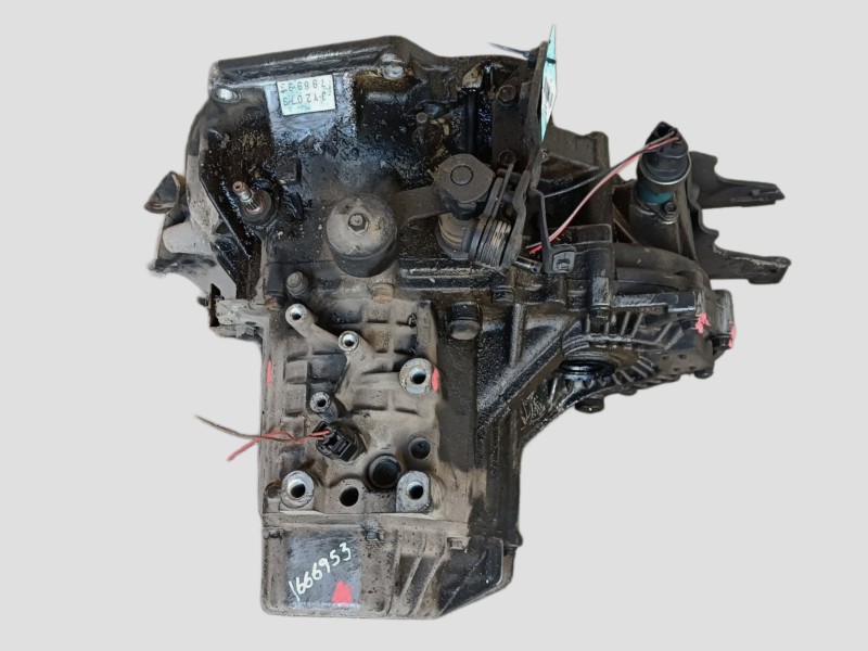 Recambio de caja cambios para hyundai elantra iii (xd) 2.0 referencia OEM IAM 4300028542 JY2073 