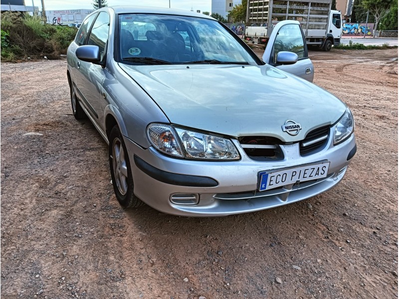 nissan almera ii hatchback (n16) del año 2000