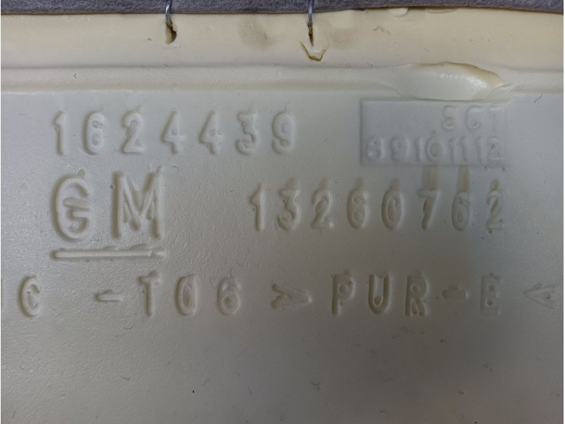 Recambio de asientos traseros para opel astra j (p10) 1.7 cdti (68) referencia OEM IAM  13260762 