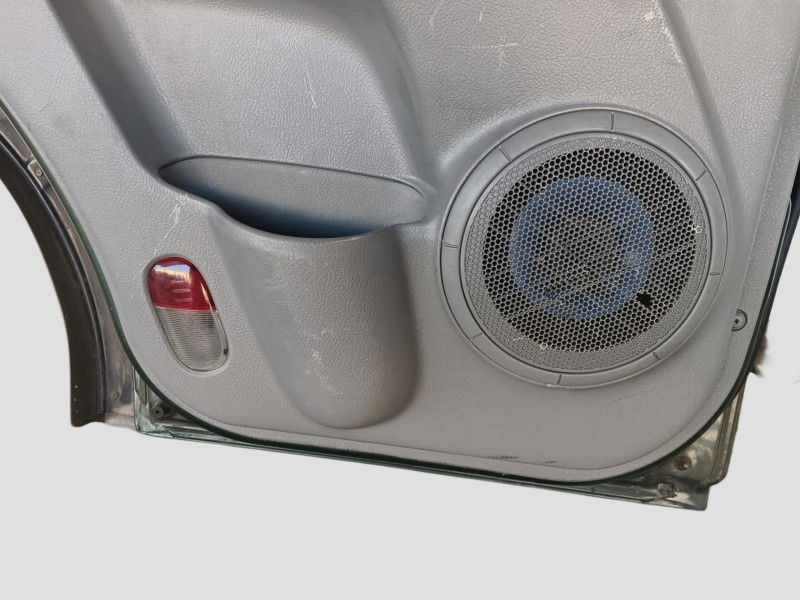 Recambio de puerta trasera izquierda para kia sorento i (jc) 2.5 crdi referencia OEM IAM COMPLETA  