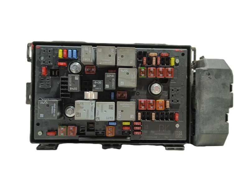 Recambio de caja reles / fusibles para opel astra j (p10) 1.7 cdti (68) referencia OEM IAM   