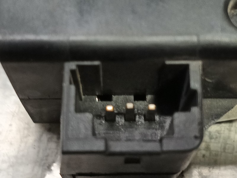 Recambio de cerradura maletero / porton para peugeot 407 (6d_) 1.8 16v (6d6fyc) referencia OEM IAM   