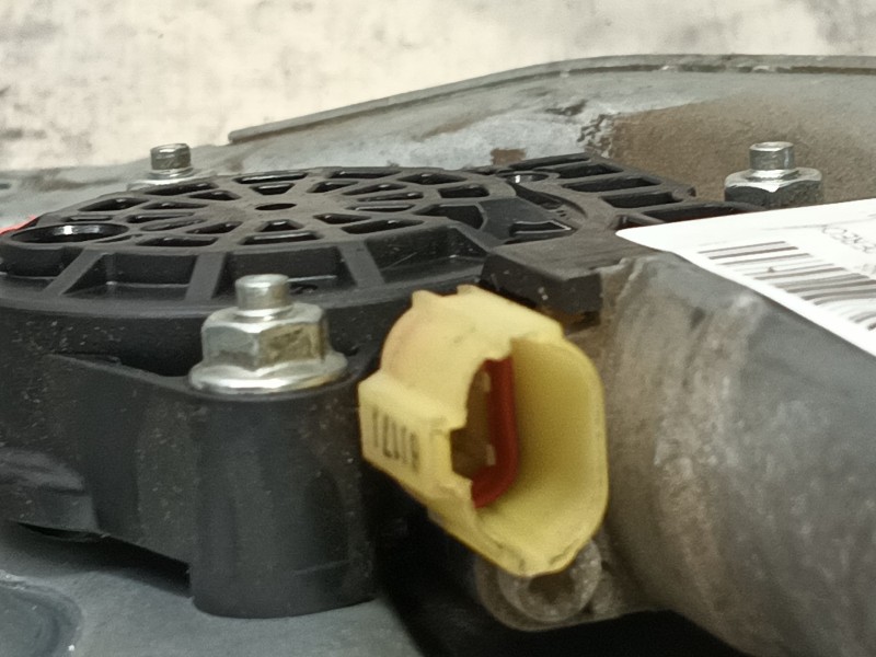 Recambio de elevalunas trasero derecho para hyundai tucson (jm) 2.0 crdi referencia OEM IAM 834062E000  