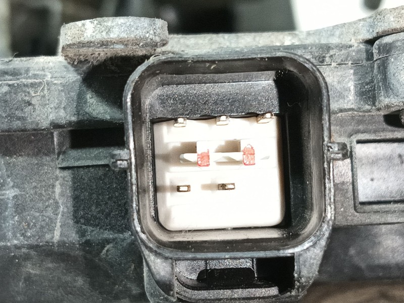 Recambio de cerradura puerta trasera derecha para hyundai tucson (jm) 2.0 crdi referencia OEM IAM   