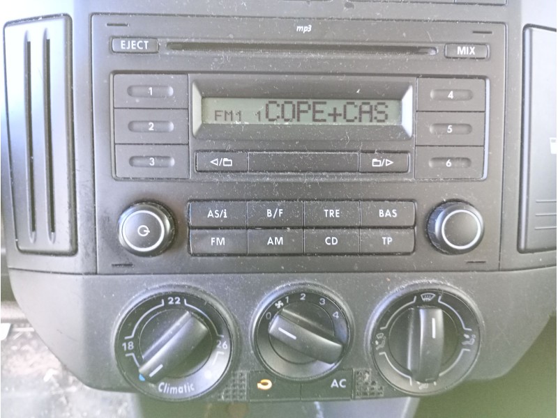 Recambio de sistema audio / radio cd para volkswagen polo iv (9n_, 9a_) 1.4 tdi referencia OEM IAM   