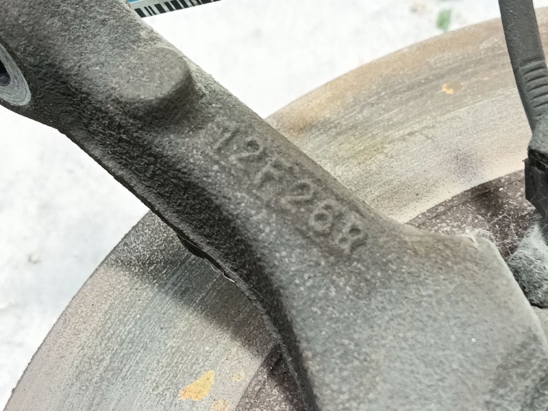 Recambio de mangueta delantera izquierda para dacia sandero 1.2 16v referencia OEM IAM   