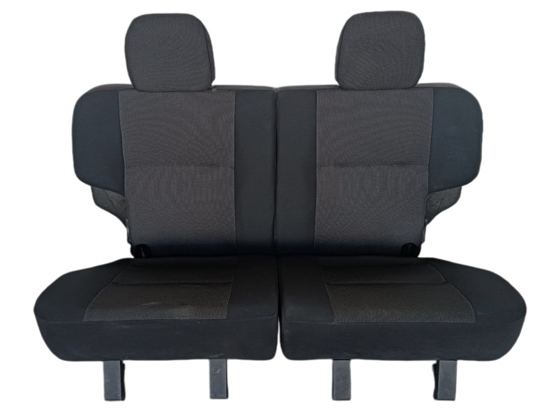 Recambio de asientos traseros para nissan terrano ii (r20) 2.7 tdi 4wd referencia OEM IAM   