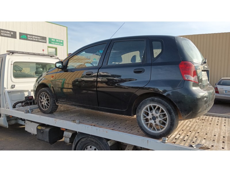 daewoo kalos (klas) del año 2004