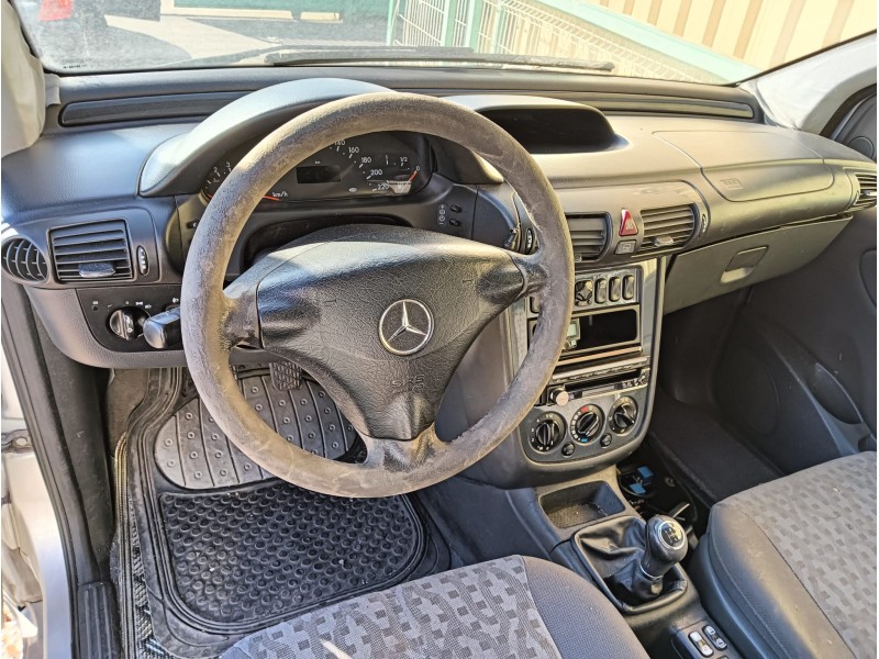 mercedes-benz vaneo (414) del año 2004