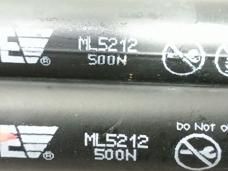 Recambio de amortiguadores maletero / porton para renault megane ii (bm0/1_, cm0/1_) 1.9 dci (bm0g, cm0g) referencia OEM IAM 820