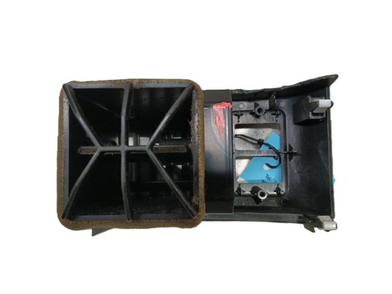 Recambio de rejilla aireadora para nissan patrol gr v wagon (y61) 3.0 dti referencia OEM IAM   