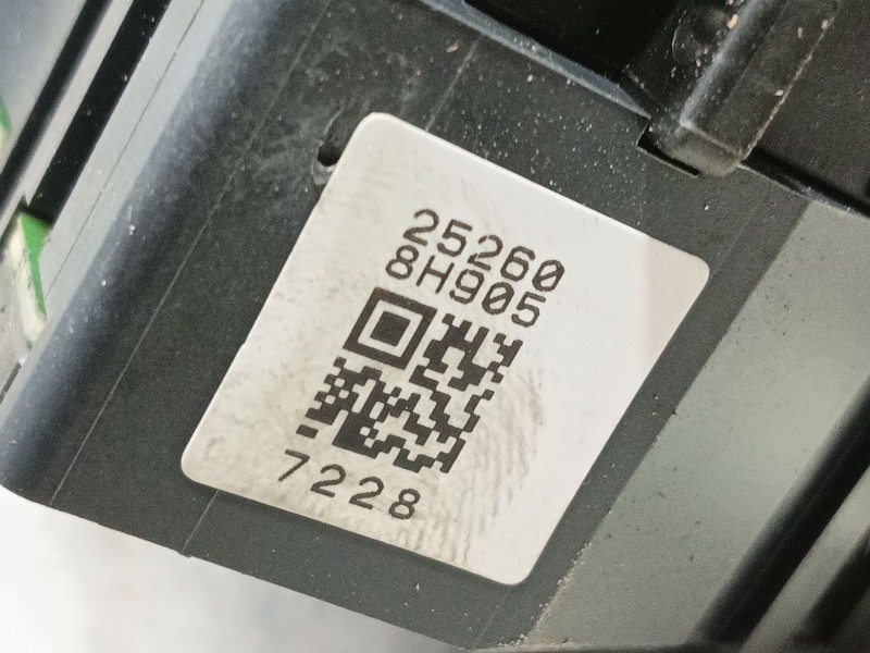 Recambio de mando limpia para nissan patrol gr v wagon (y61) 3.0 dti referencia OEM IAM   