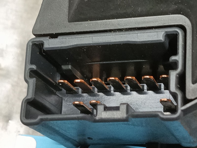 Recambio de mando limpia para nissan patrol gr v wagon (y61) 3.0 dti referencia OEM IAM   