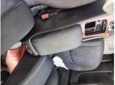 Recambio de apoyabrazos central para mercedes-benz clase c (w203) c 200 cdi (203.004) referencia OEM IAM   