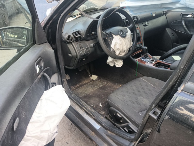 mercedes-benz clase c (w203) del año 2000
