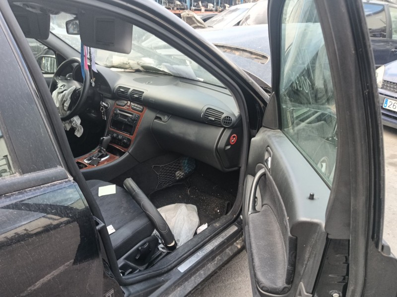 mercedes-benz clase c (w203) del año 2000