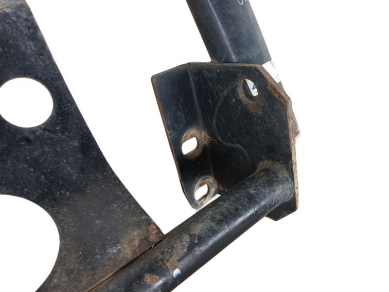 Recambio de defensa delantera para nissan terrano ii (r20) 2.7 tdi 4wd referencia OEM IAM   