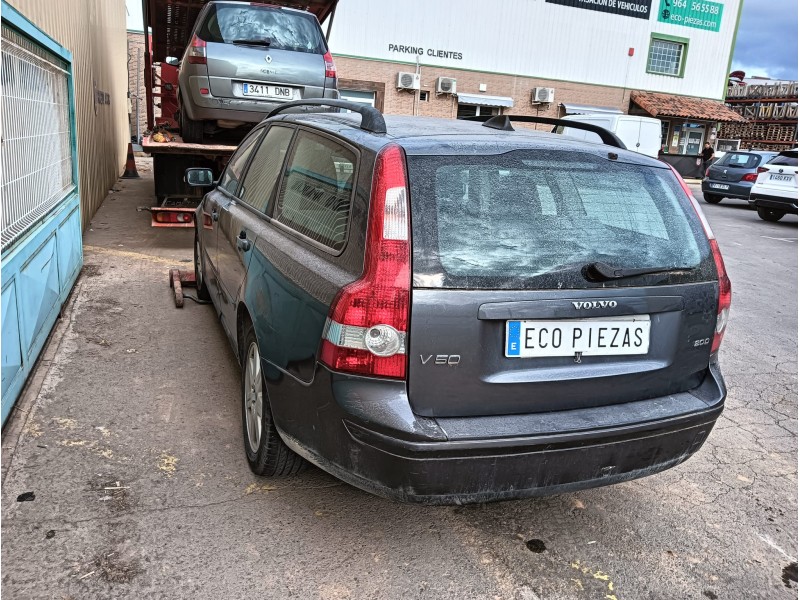 volvo v50 (545) del año 2005