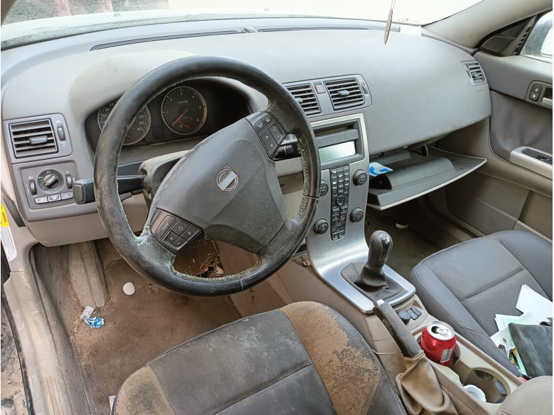 volvo v50 (545) del año 2005