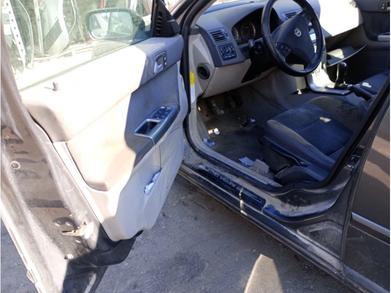 volvo v50 (545) del año 2005