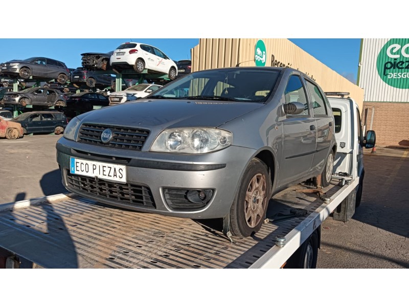 fiat punto (188_) del año 2004