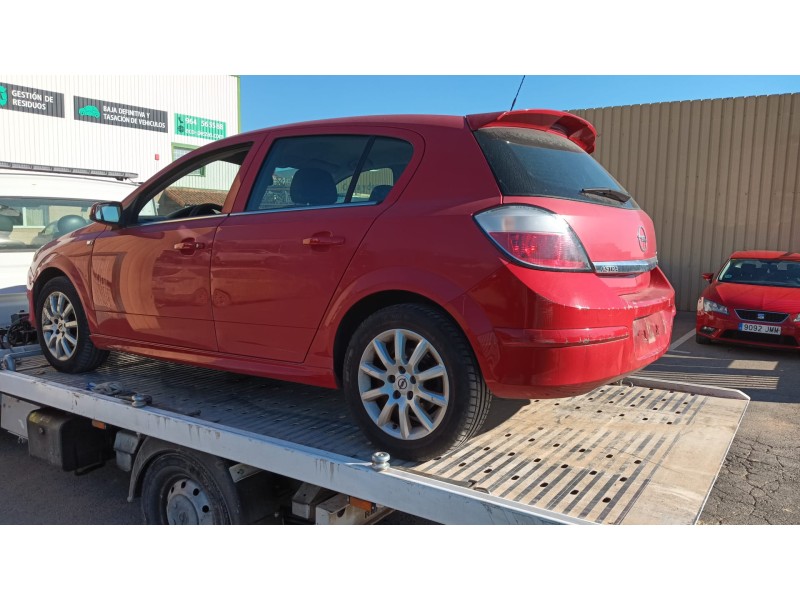 opel astra h gtc (a04) del año 2005