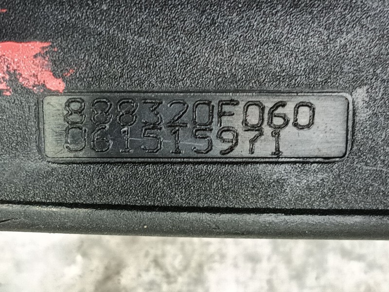 Recambio de enganche cinturon delantero izquierdo para nissan terrano ii (r20) 2.7 tdi 4wd referencia OEM IAM   