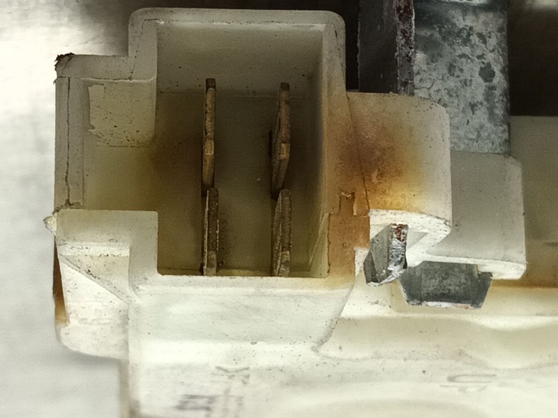 Recambio de cerradura puerta delantera izquierda para nissan terrano ii (r20) 2.7 tdi 4wd referencia OEM IAM   