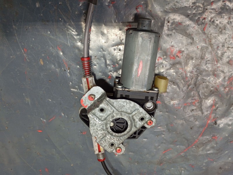 Recambio de elevalunas delantero derecho para nissan terrano ii (r20) 2.7 tdi 4wd referencia OEM IAM   