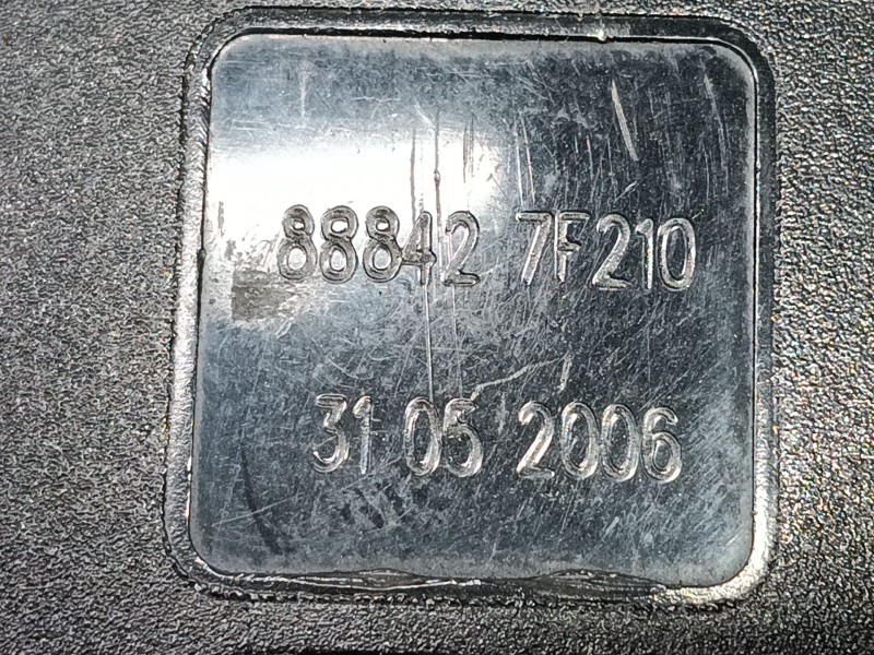 Recambio de enganche cinturon trasero derecho para nissan terrano ii (r20) 2.7 tdi 4wd referencia OEM IAM   