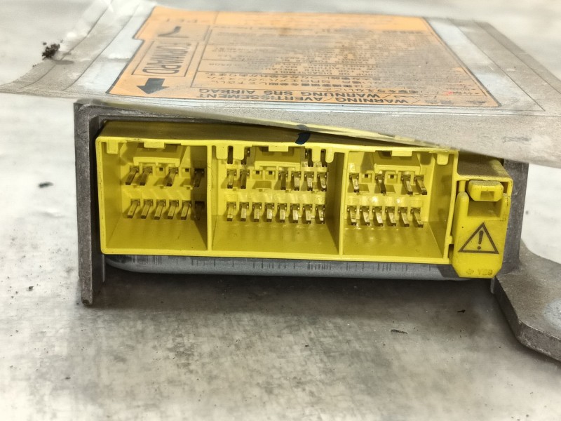 Recambio de centralita airbag para nissan patrol gr v wagon (y61) 3.0 dti referencia OEM IAM   