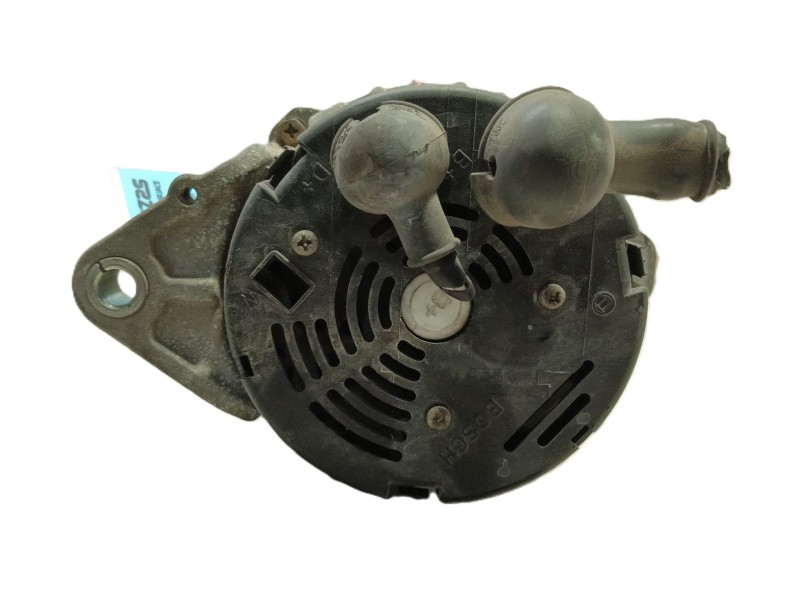 Recambio de alternador para nissan terrano ii (r20) 2.7 tdi 4wd referencia OEM IAM   