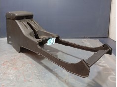 Recambio de apoyabrazos central para nissan terrano ii (r20) 2.7 tdi 4wd referencia OEM IAM   