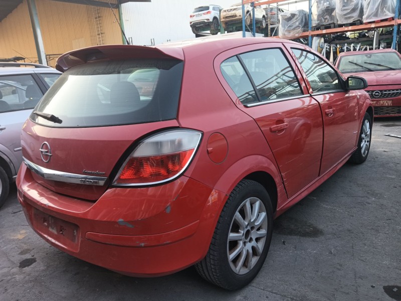 opel astra h gtc (a04) del año 2005