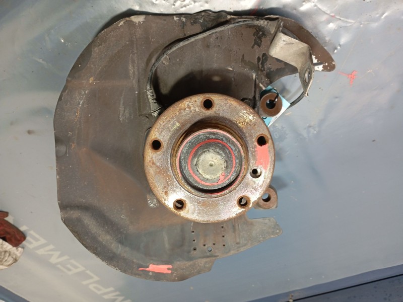 Recambio de mangueta delantera derecha para bmw serie 3 touring (e46) 3.0 24v turbodiesel cat referencia OEM IAM   