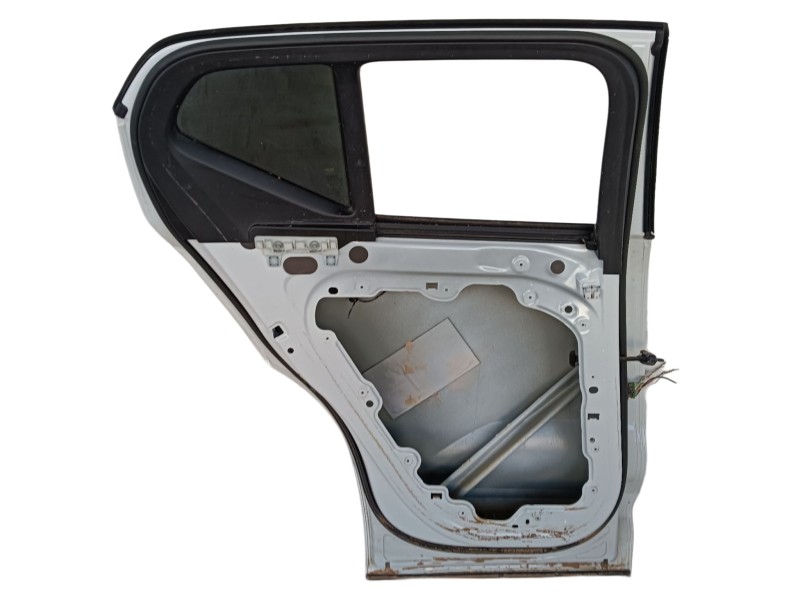Recambio de puerta trasera izquierda para volvo xc40 (536) t3 referencia OEM IAM 32133739  