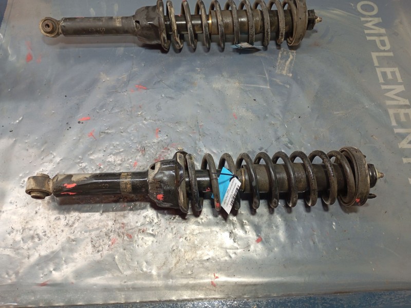 Recambio de amortiguador trasero izquierdo para honda cr-v i (rd) 2.0 16v 4wd (rd1, rd3) referencia OEM IAM   