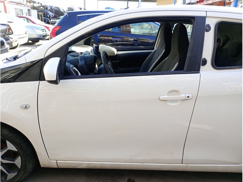 Recambio de puerta delantera izquierda para toyota aygo (_b4_) 1.0 (kgb40) referencia OEM IAM   