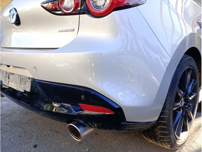 Recambio de paragolpes trasero para mazda 3 hatchback (bp) 2.0 skyactiv-g (bp5h, bp6h) referencia OEM IAM   