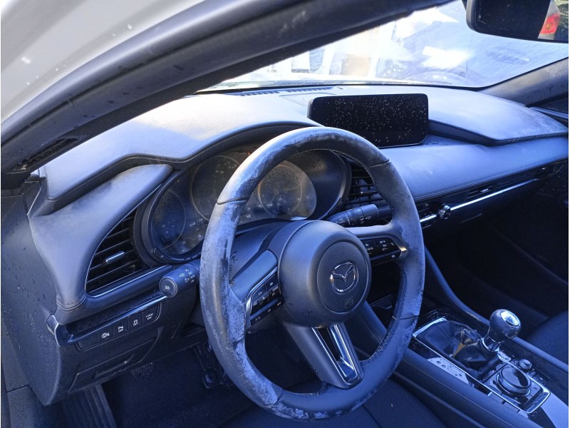 Recambio de salpicadero para mazda 3 hatchback (bp) 2.0 skyactiv-g (bp5h, bp6h) referencia OEM IAM   