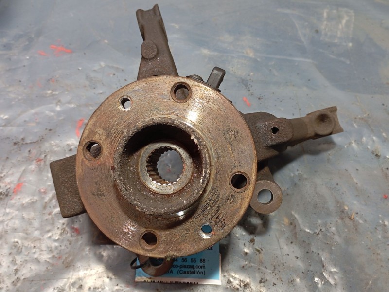 Recambio de mangueta delantera derecha para dacia sandero ii tce 90 (b8m1, b8ma) referencia OEM IAM   