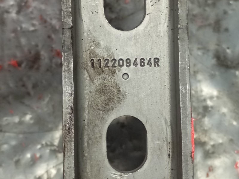 Recambio de soporte motor izquierdo para dacia sandero ii tce 90 (b8m1, b8ma) referencia OEM IAM   