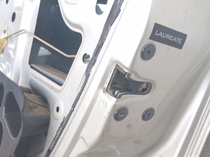 Recambio de puerta delantera derecha para dacia logan (ls_) 1.4 (lsoa, lsoc, lsoe, lsog) referencia OEM IAM   