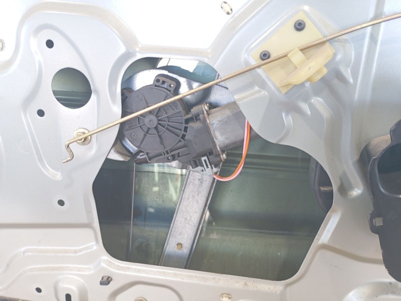 Recambio de puerta delantera derecha para dacia logan (ls_) 1.4 (lsoa, lsoc, lsoe, lsog) referencia OEM IAM   