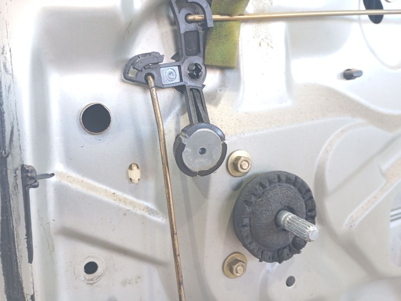 Recambio de puerta trasera derecha para dacia logan (ls_) 1.4 (lsoa, lsoc, lsoe, lsog) referencia OEM IAM   