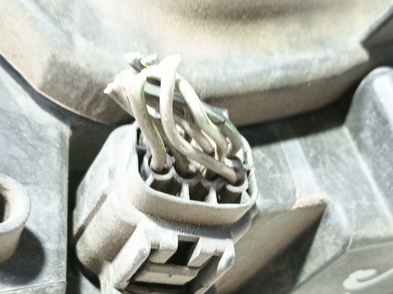 Recambio de faro izquierdo para chrysler voyager iv (rg, rs) 2.5 crd referencia OEM IAM   